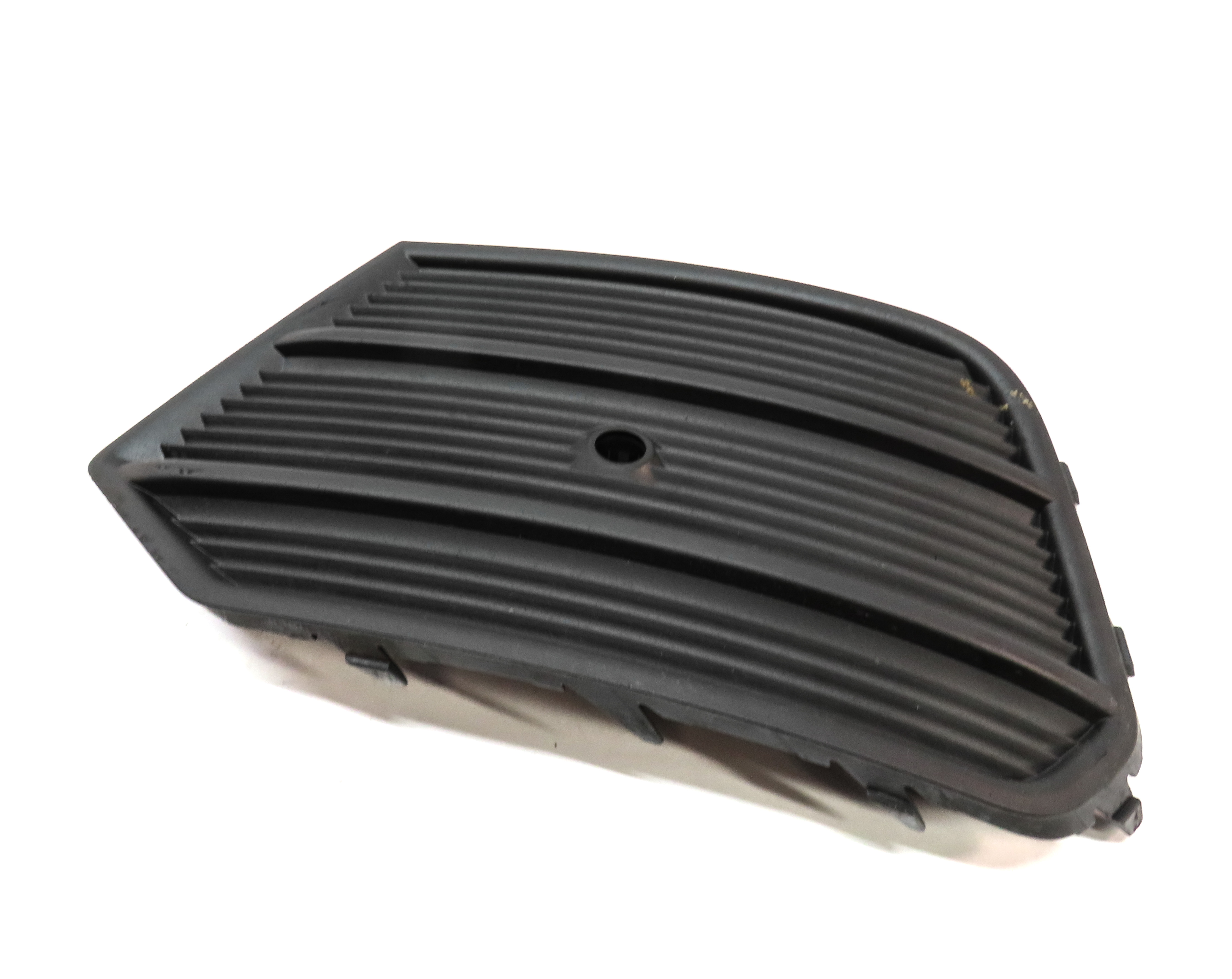 2016-2018 AUDI Q3 (8U) FRONT LEFT DRIVER LOWER BUMPER GRILLE TRIM — exact item pictured